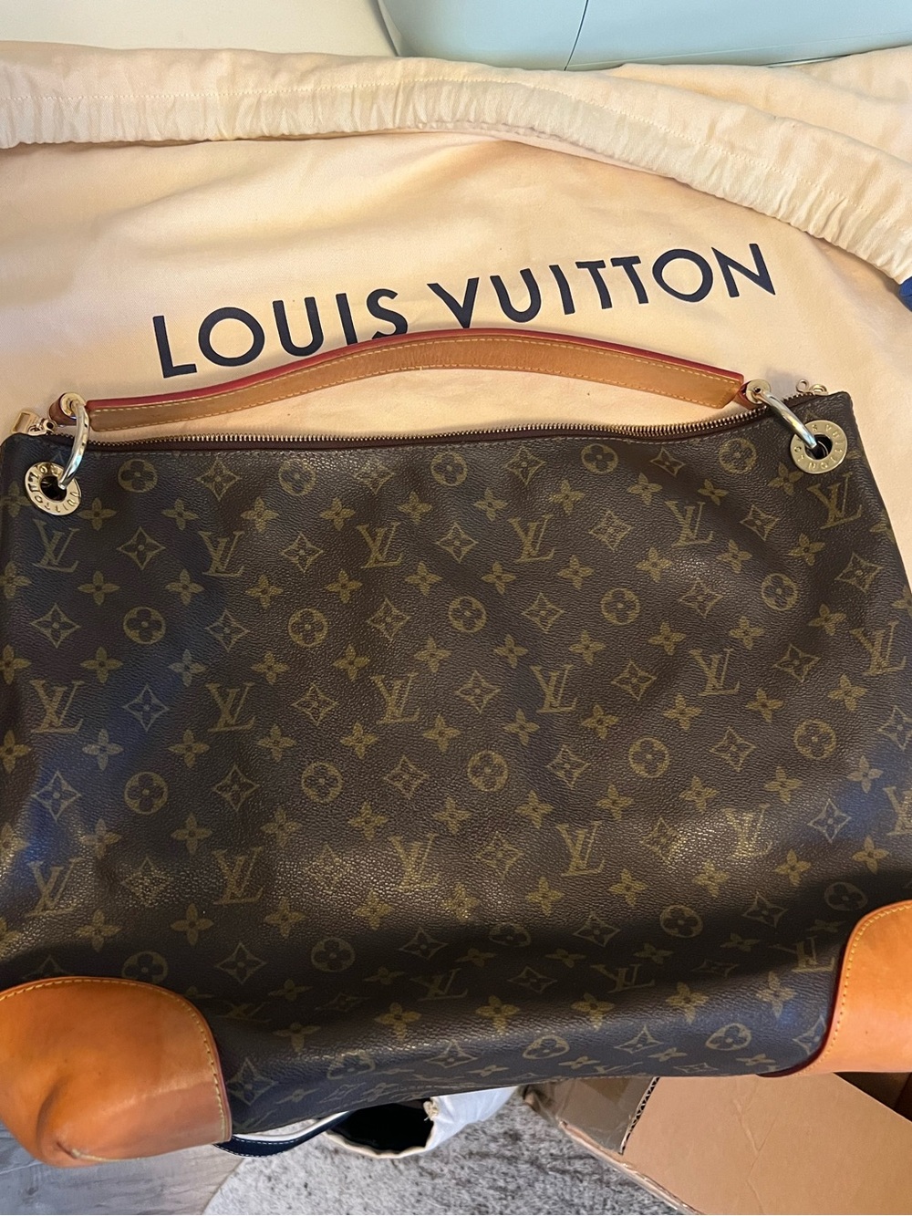 Louis Vuitton Berri Shoulder Bag (serial# MI2018)